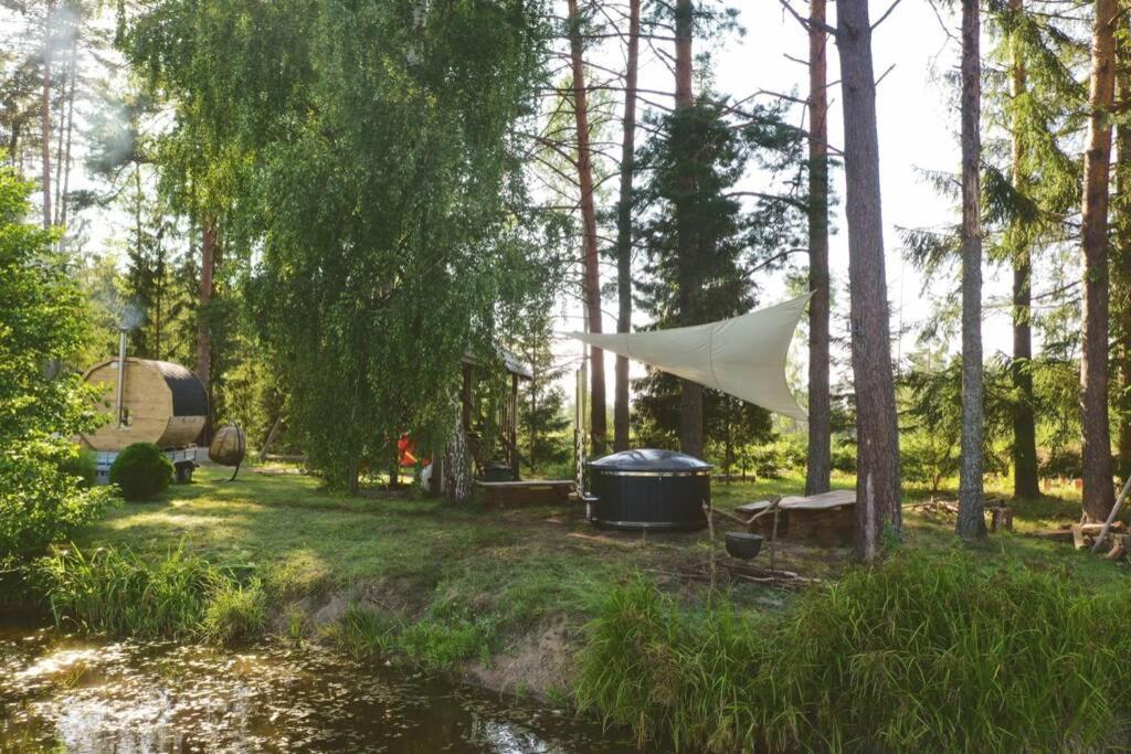 Dragon House In The Tree! Jacuzzi, Sauna ,Cinema,Heated Lici  Εξωτερικό φωτογραφία
