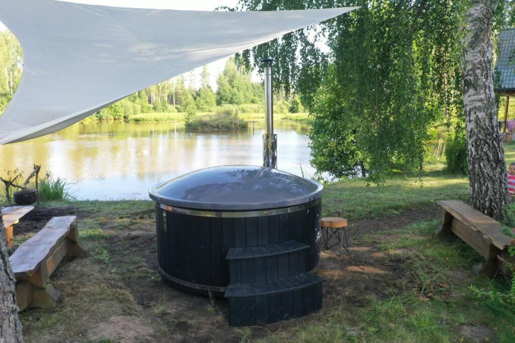 Dragon House In The Tree! Jacuzzi, Sauna ,Cinema,Heated Lici  Εξωτερικό φωτογραφία
