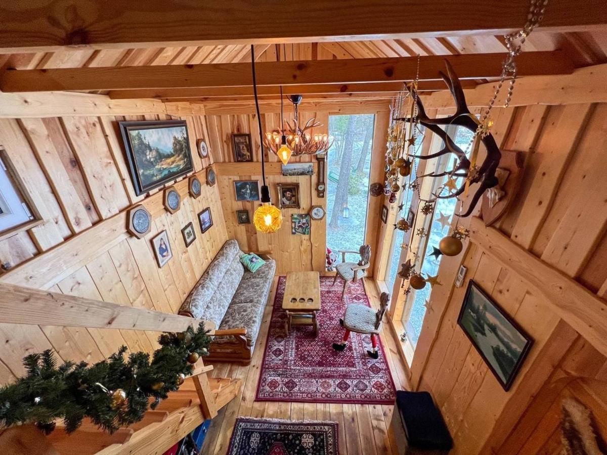 Dragon House In The Tree! Jacuzzi, Sauna ,Cinema,Heated Lici  Εξωτερικό φωτογραφία