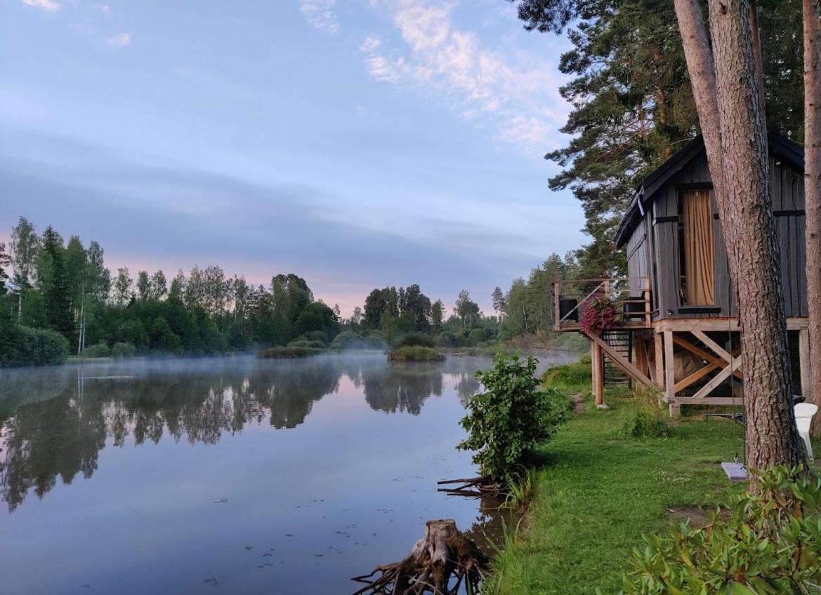 Dragon House In The Tree! Jacuzzi, Sauna ,Cinema,Heated Lici  Εξωτερικό φωτογραφία
